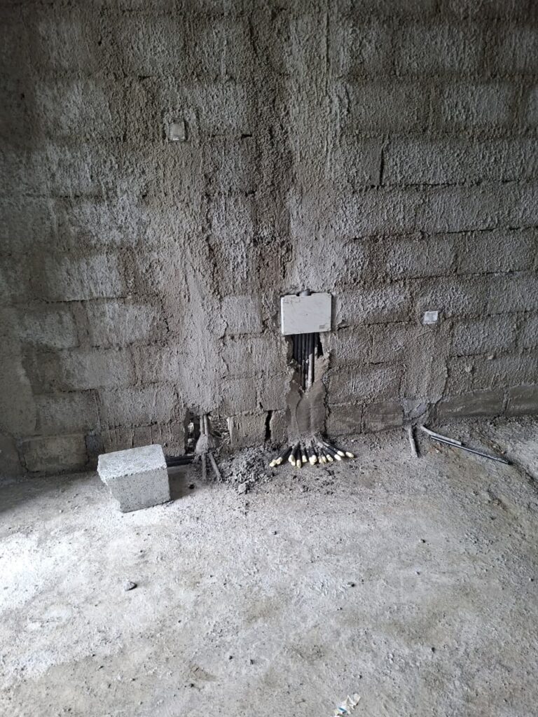 Engineer Adeel Arif - F-154 Mohamed Bin Zayed City Fujairah UAE