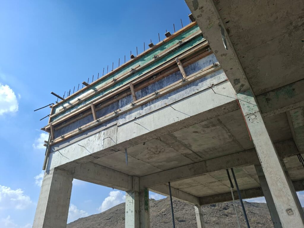 Engineer Adeel Arif - G 420 MBZC